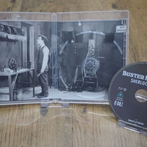 BusterKeaton_SherlockJr_insideart.jpg