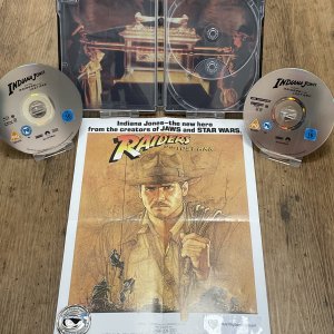Raiders_zavvi4k_contents.jpg