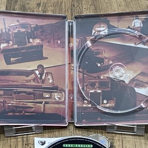 Duel_collectors_inside_artwork.jpg
