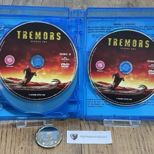 Tremors (Ultimate)_disc art5.jpg