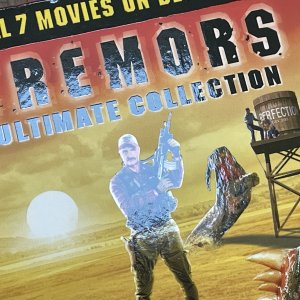 Tremors (Ultimate)_front art_zoom2.jpg