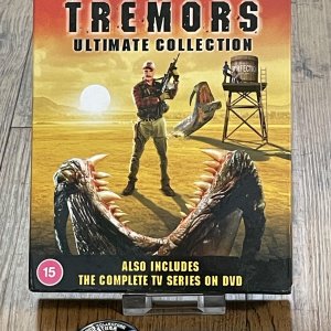Tremors (Ultimate)_front.jpg
