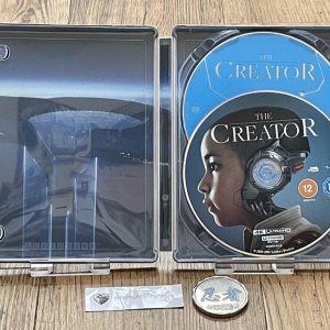 The Creator_steelbook_inside.jpeg