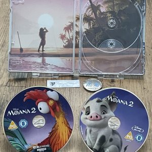 Moana 2_disc art.jpg