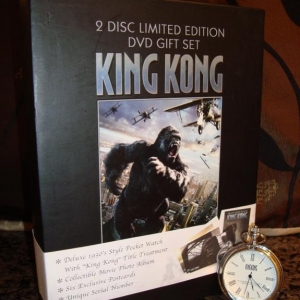 28. Gift Set with Pocket Watch