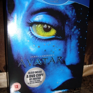 21. Avatar UK Blu Ray and DVD Combo