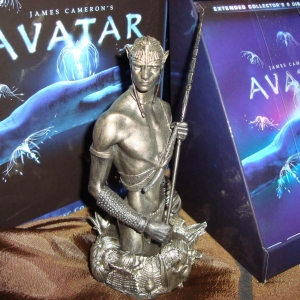 Mini Statue