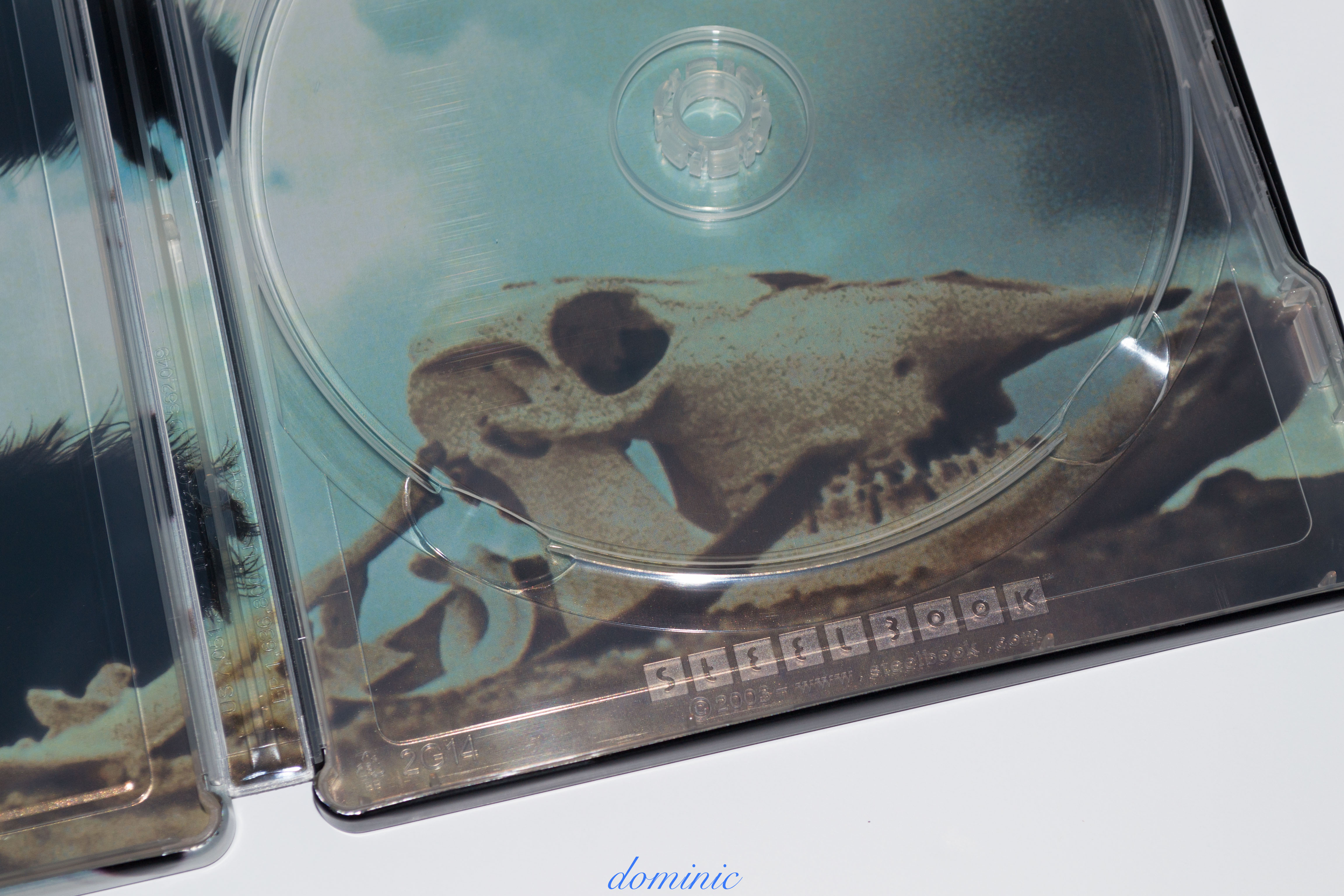 2001 A Space Odyssey (Zavvi Exclusive) - Inside right.jpg