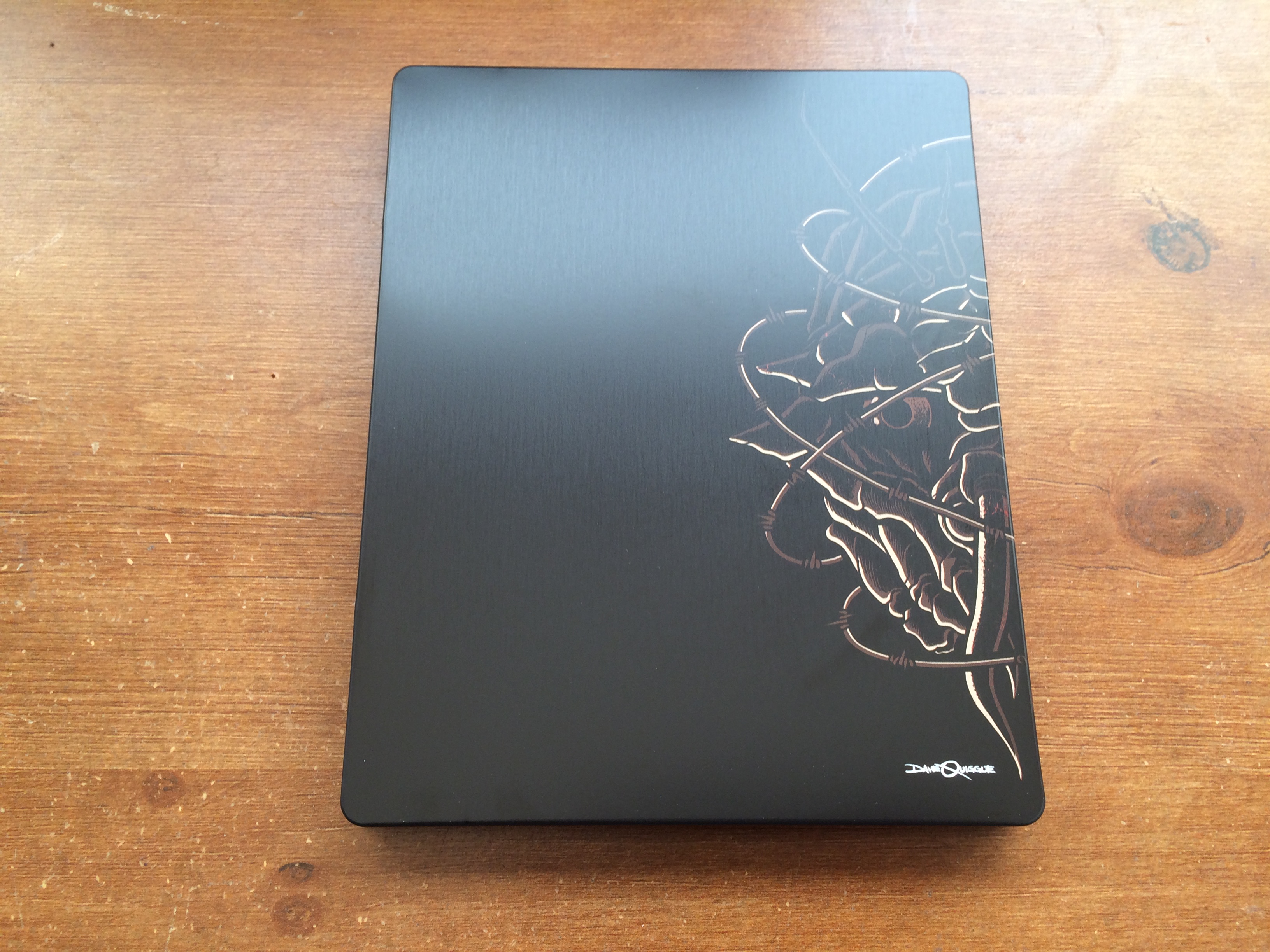 District 9 Zavvi Exclusive Steelbook