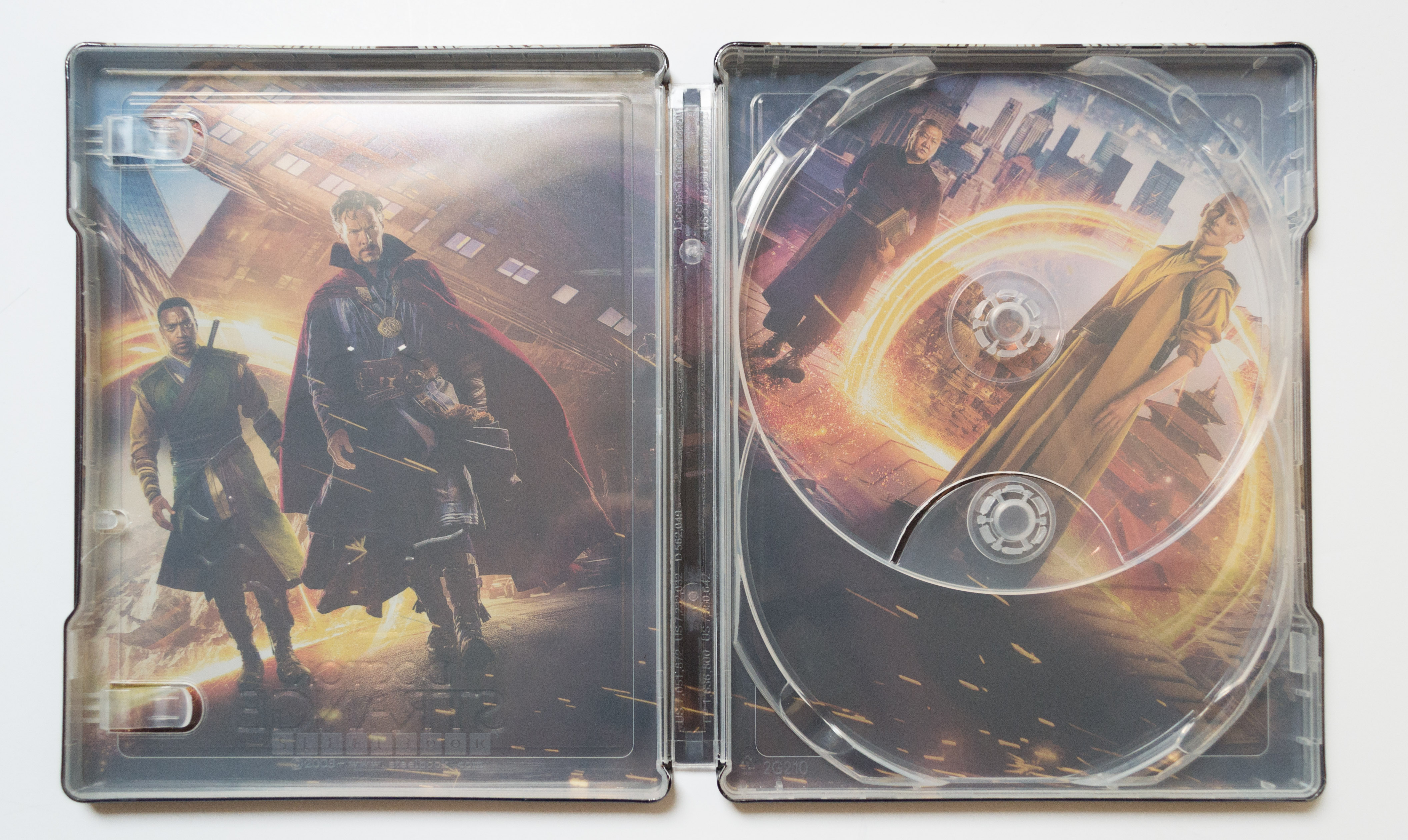 Doctor Strange - Zavvi Lenti - Inside Artwork