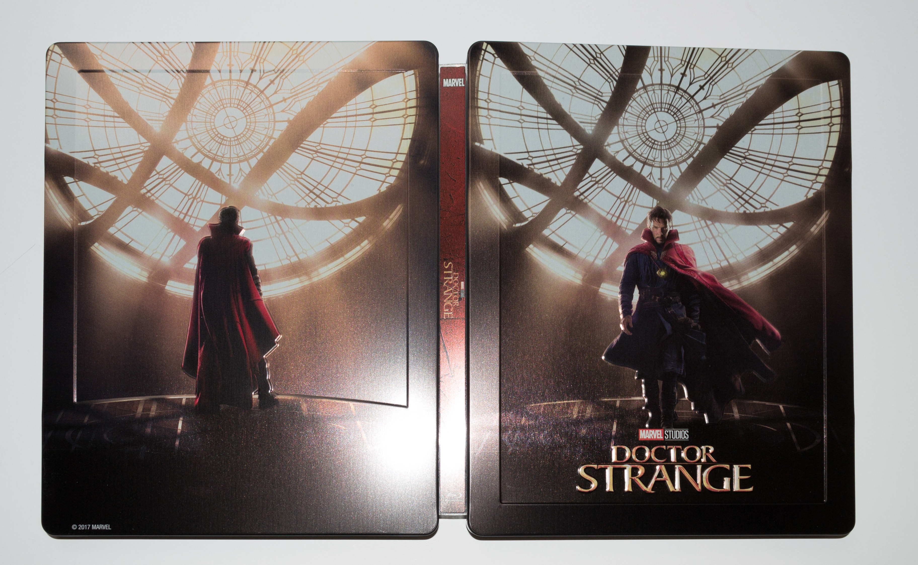 Doctor Strange - Zavvi Lenti - Outside