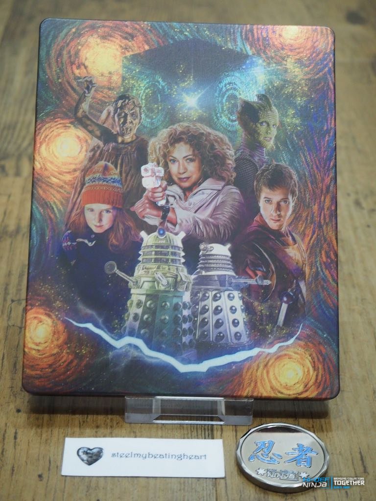 DoctorWho_s5_steelbook_back.jpg