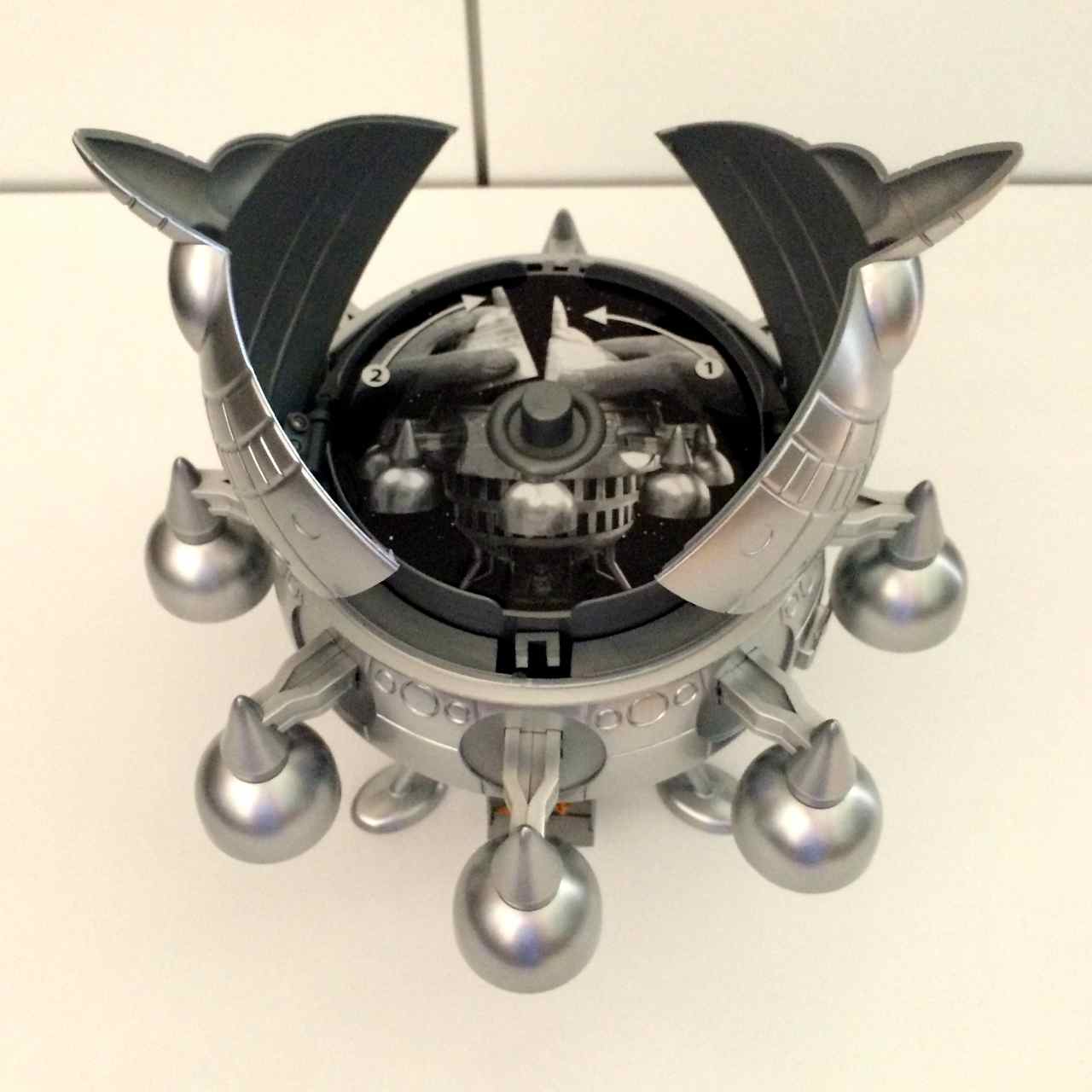 E.T. Spaceship Edition with digibook