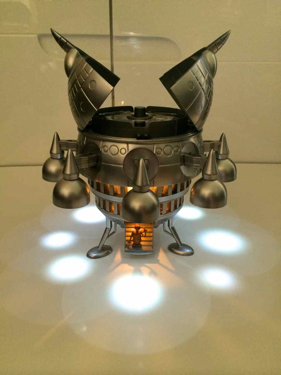 E.T. Spaceship Edition with digibook
