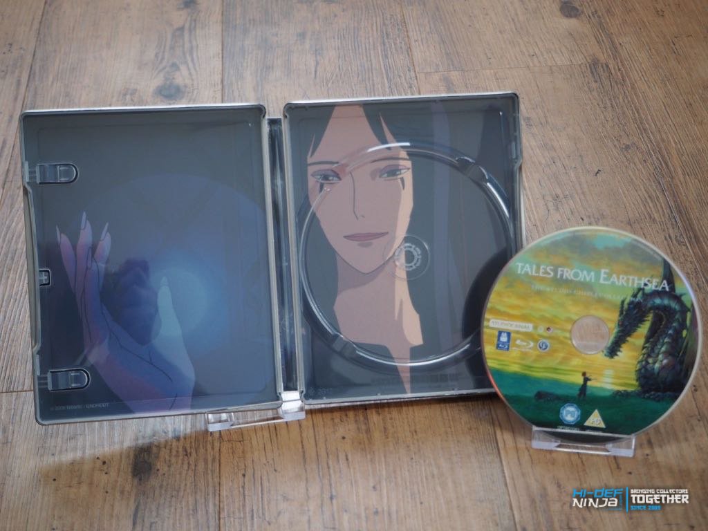 Earthsea_zavvi_inside_disc_art.jpg