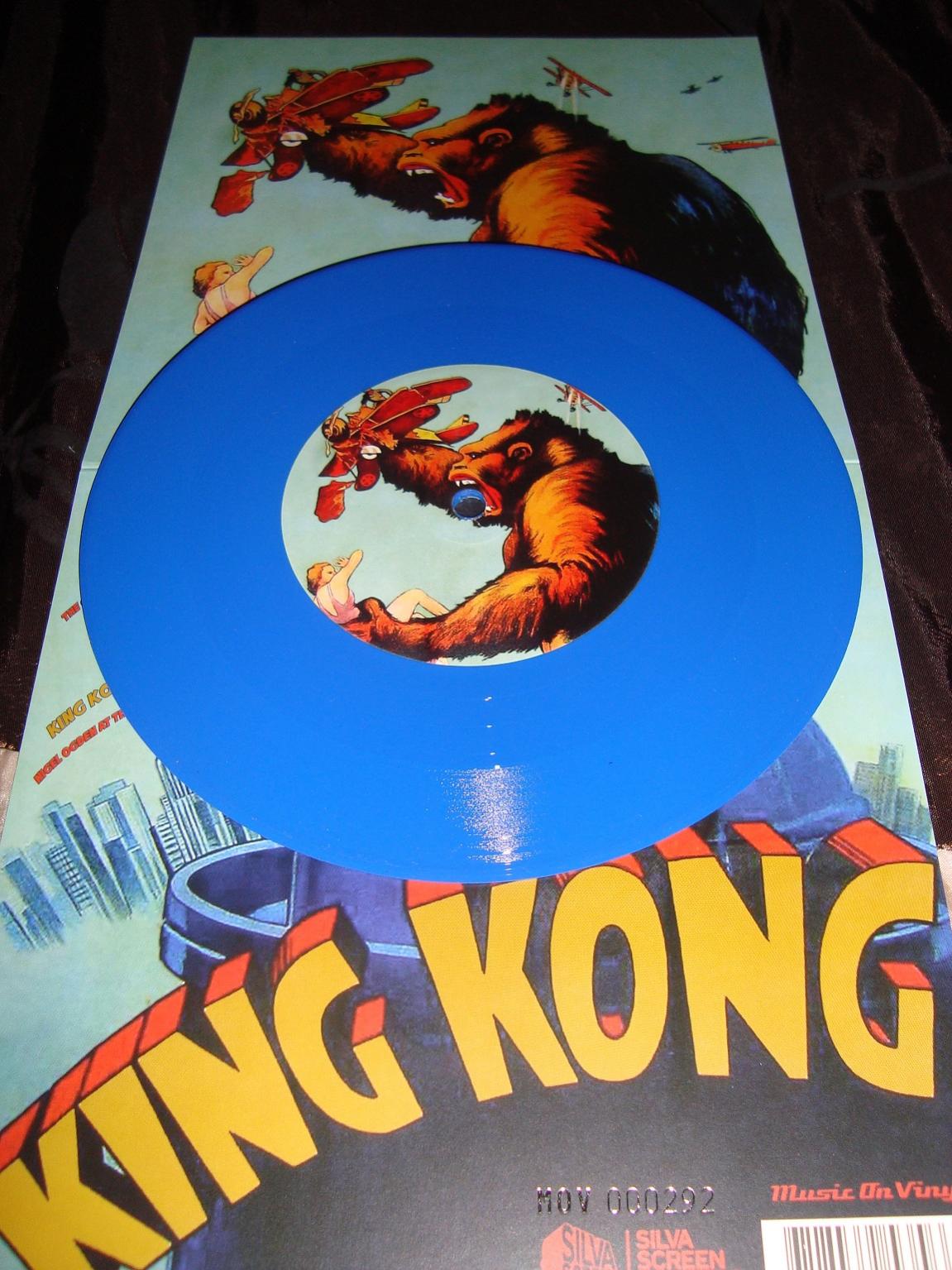 Kong Blu Vinyl 3