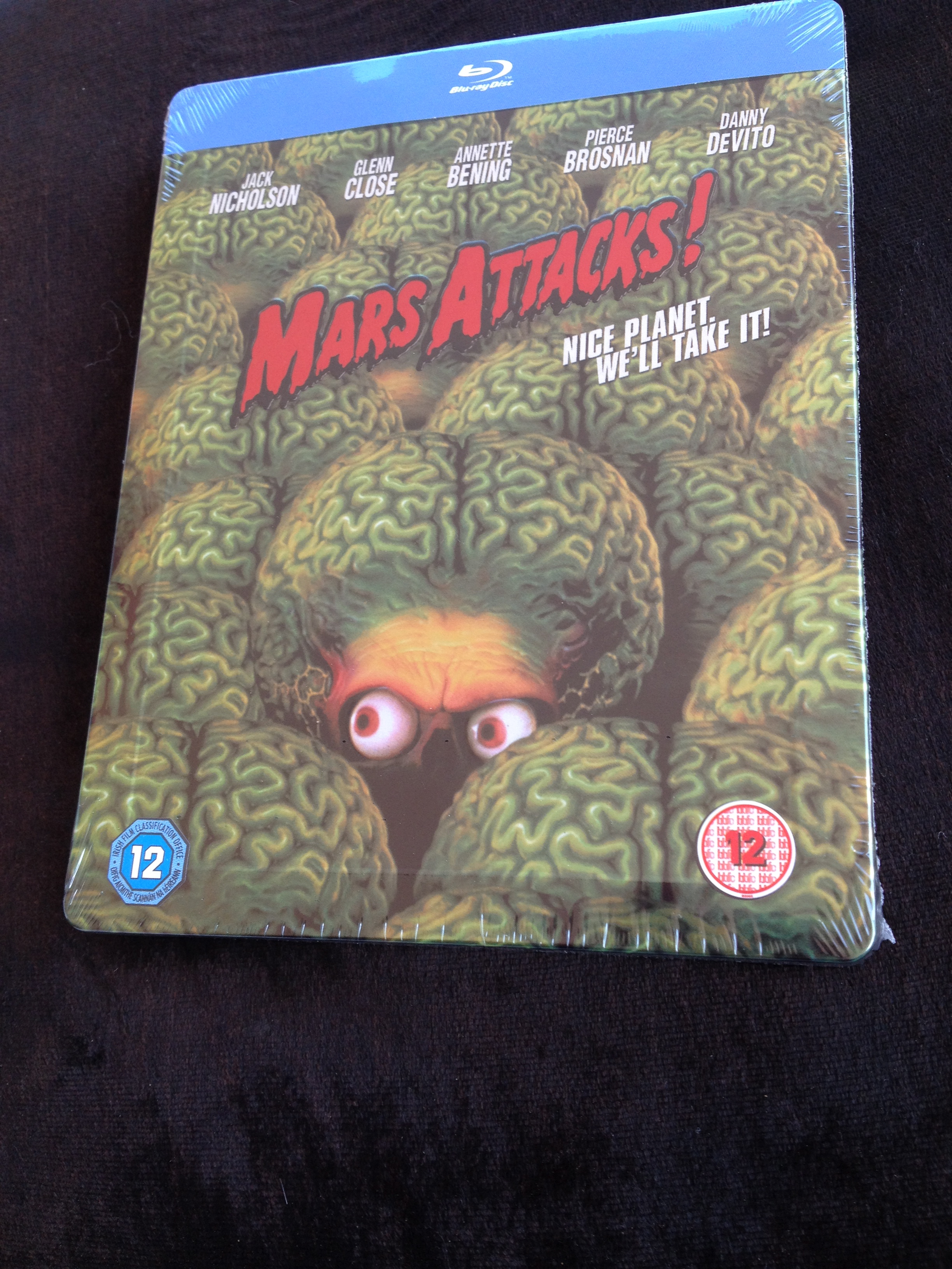 MAES ATTACKS! (Zavvi, UK)