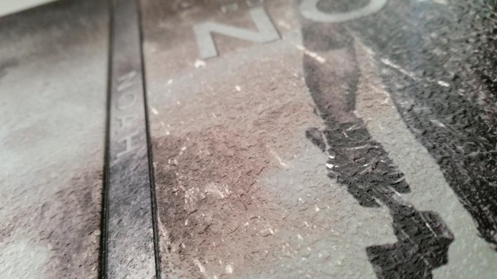Noah Sparkle Raindrop version close-up 1