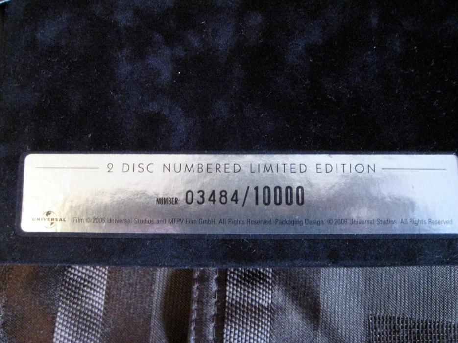 Numbered Velvet Limited Edition #3484/10000