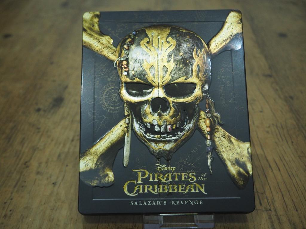 Pirates5_embossing1