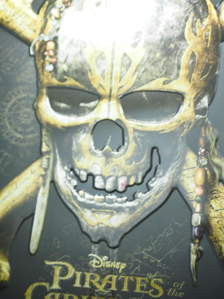 Pirates5_embossing4