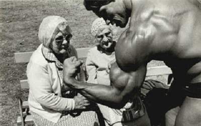 Pumping Iron Lobby Card B Artwork