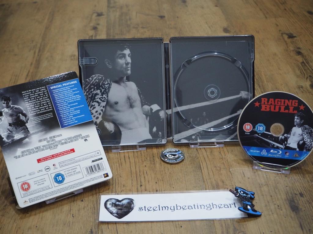 RagingBull_Zavvi_inside