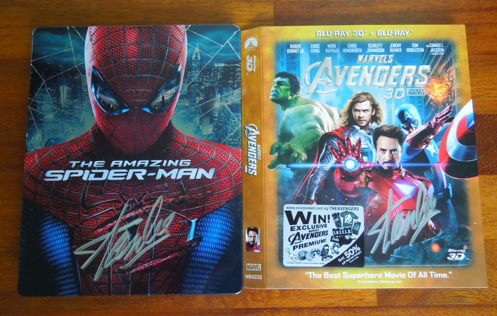Stan Lee Signed - Spider-Man US + Avengers SG Embossed Slip