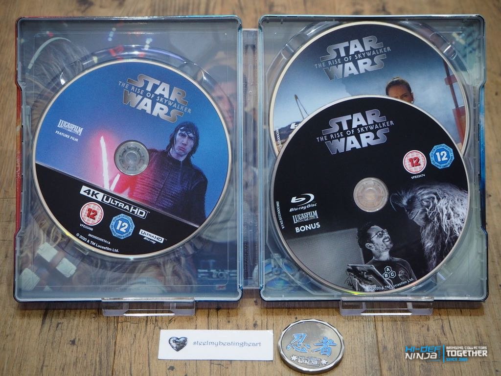 StarWars_IX_zavvi - inside.jpg