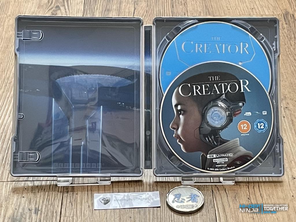 The Creator_steelbook_inside.jpeg