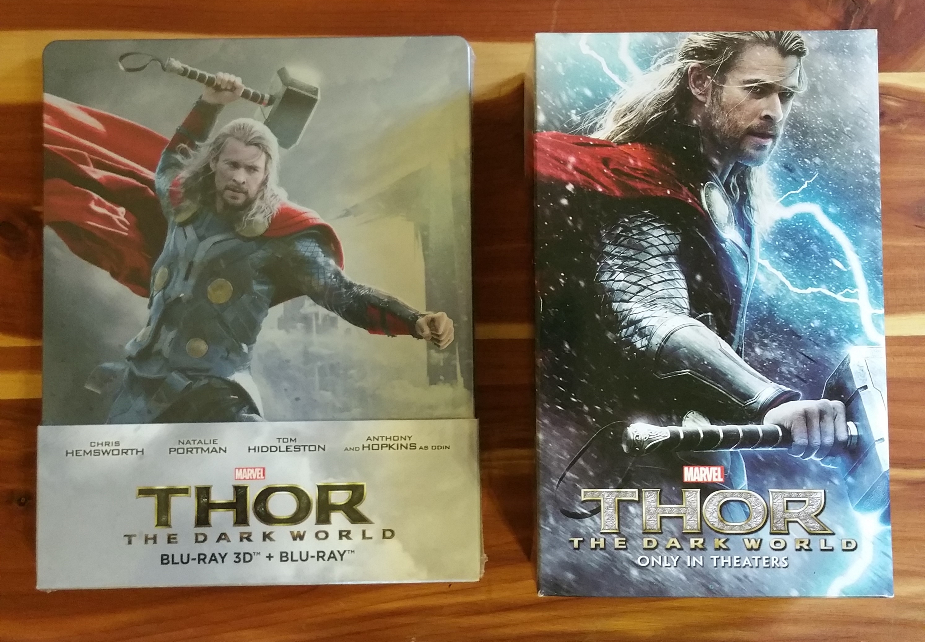 Thor: The Dark World w/ Mjolnir Pen
