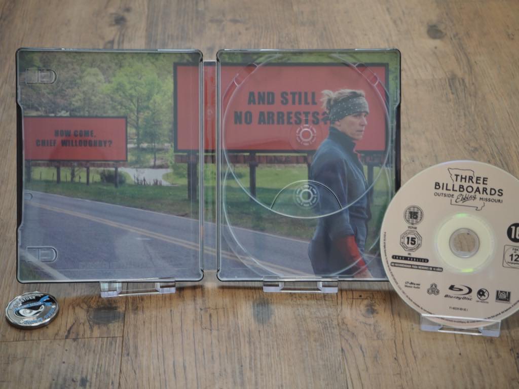 ThreeBillboards_Zavvi_insideart