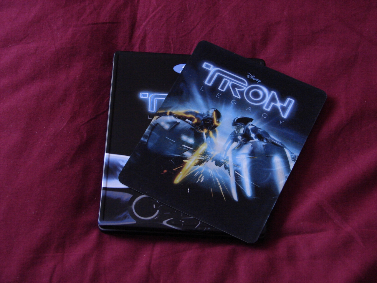 Tron Legacy v2  (Custom Printed)