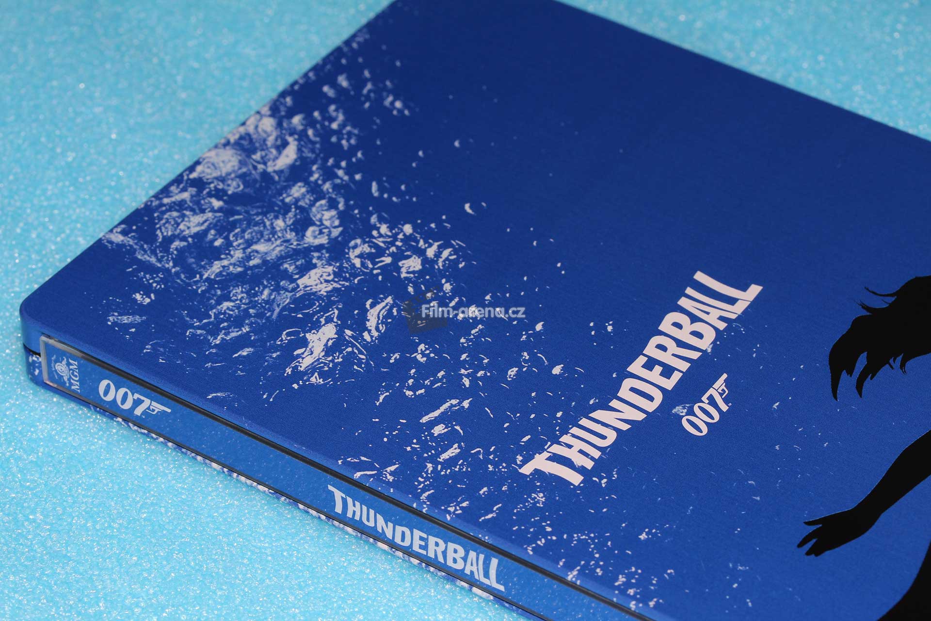 1965_thunderball_07.jpg