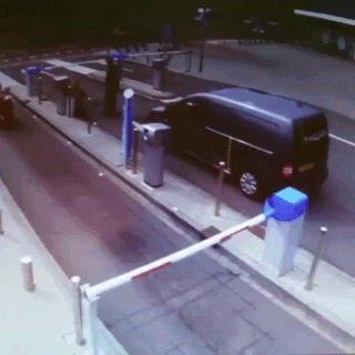3o7qDP4r2qRmNxNY2I.gif