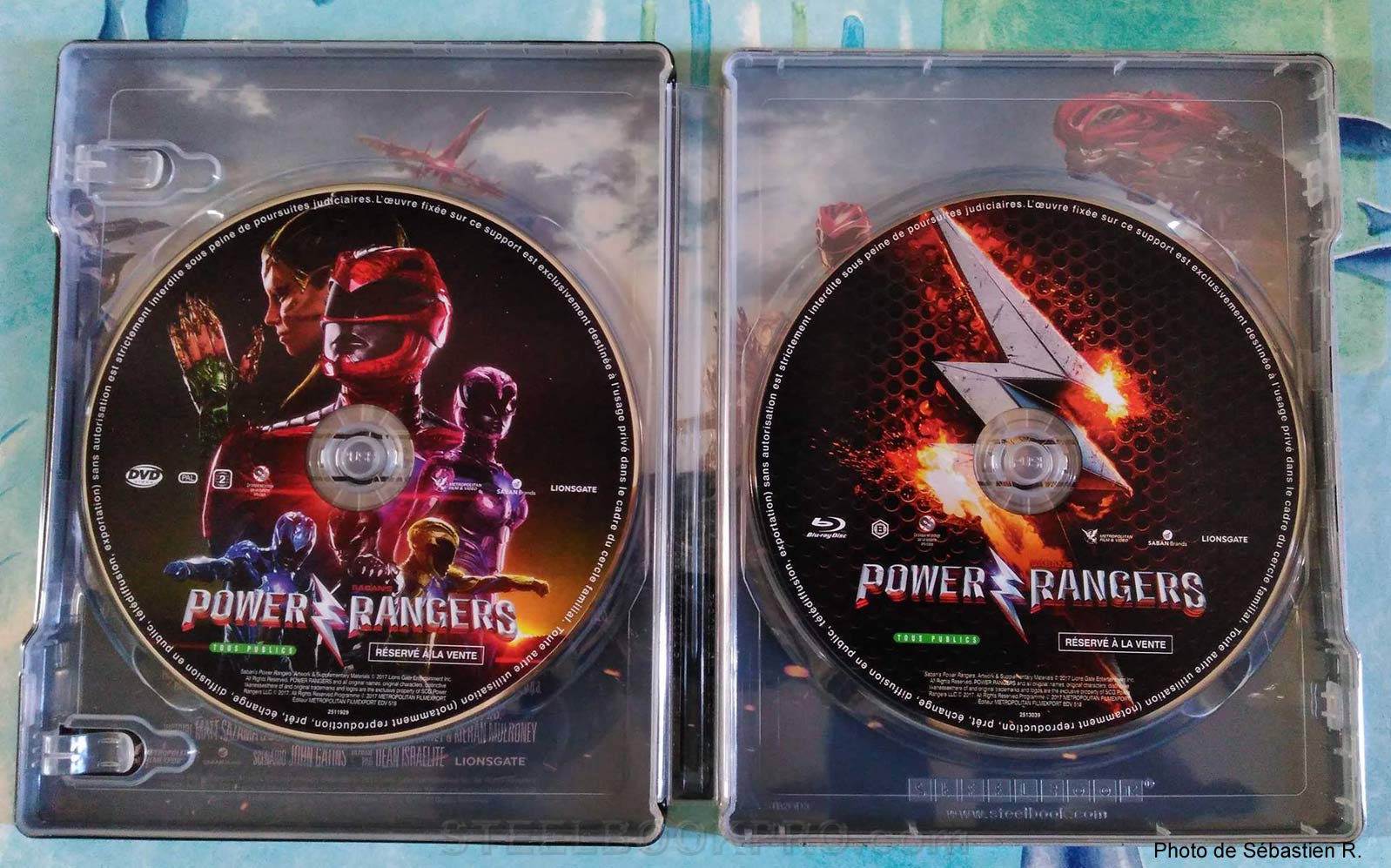 Power-Rangers-steelbook-6.jpg