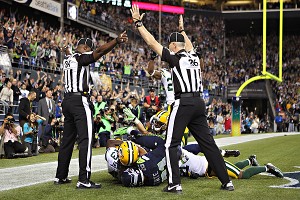nfl_g_tate_refs_300.jpg