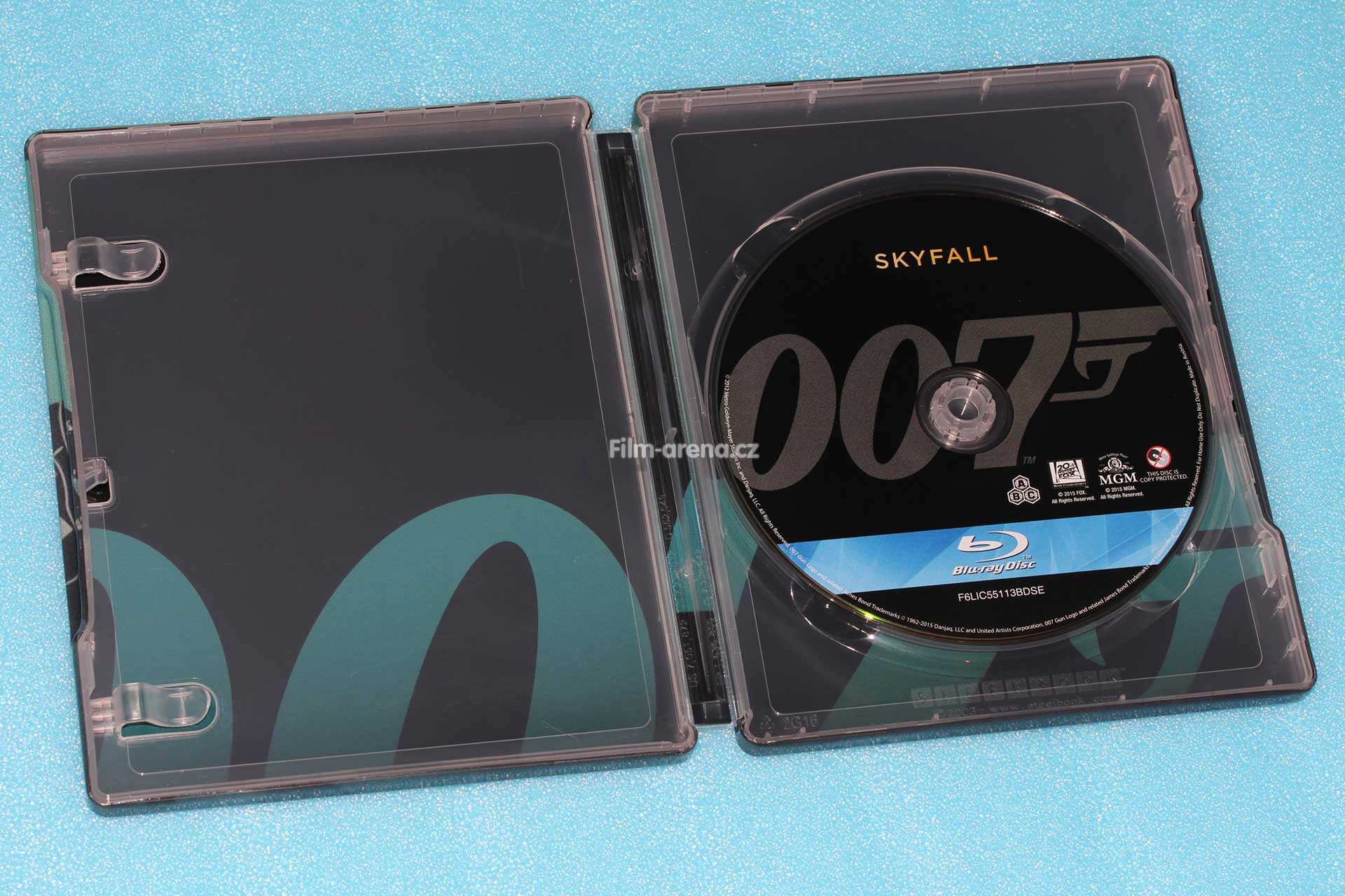 2012_skyfall_04.jpg