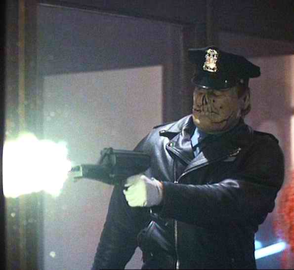 maniac_cop_2_7-2.jpg