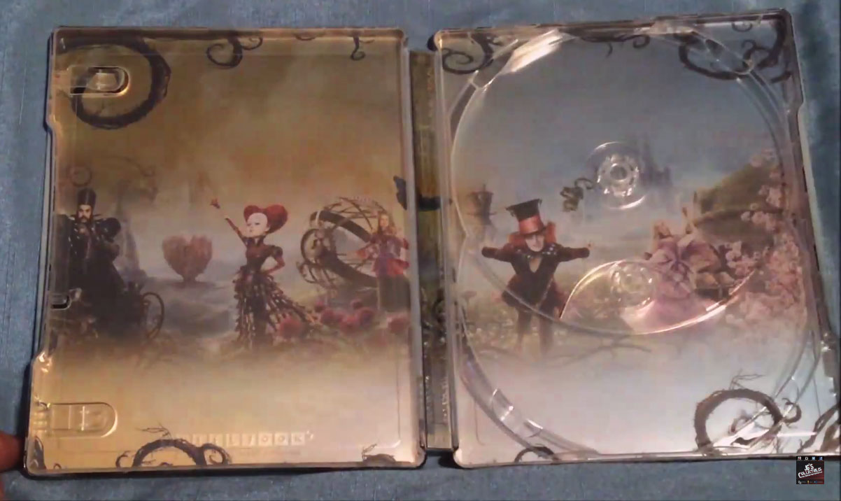 Alice-glass-steelbook-2.jpg