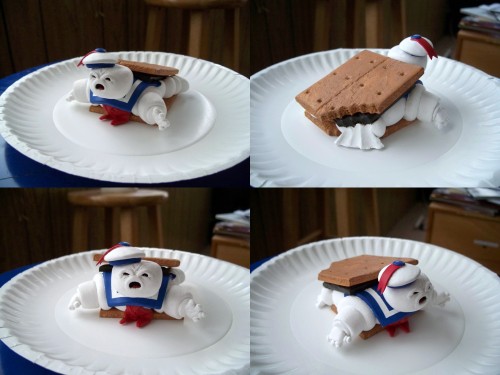 Stay-Puft-Marshmallow-Man-Smore.jpg