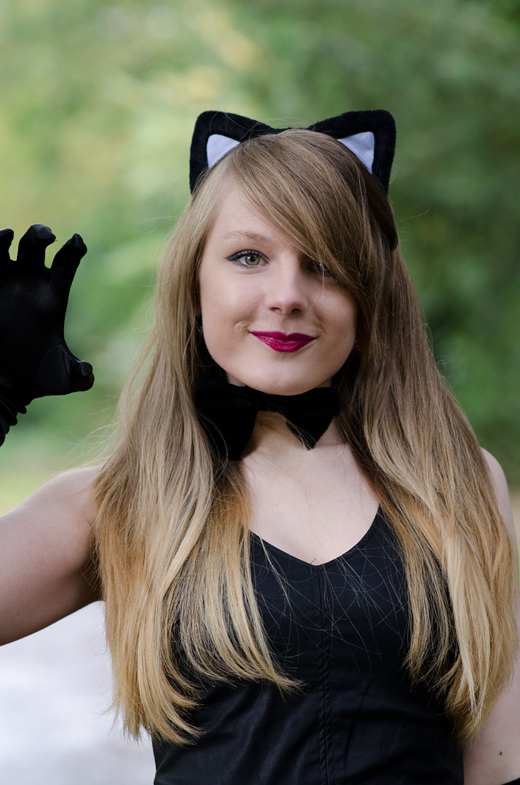 lorna-burford-cat-black-bow-tie-ears.jpg