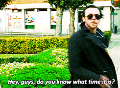 tumblr_mwa1r4MR2J1sfv05mo1_250.gif