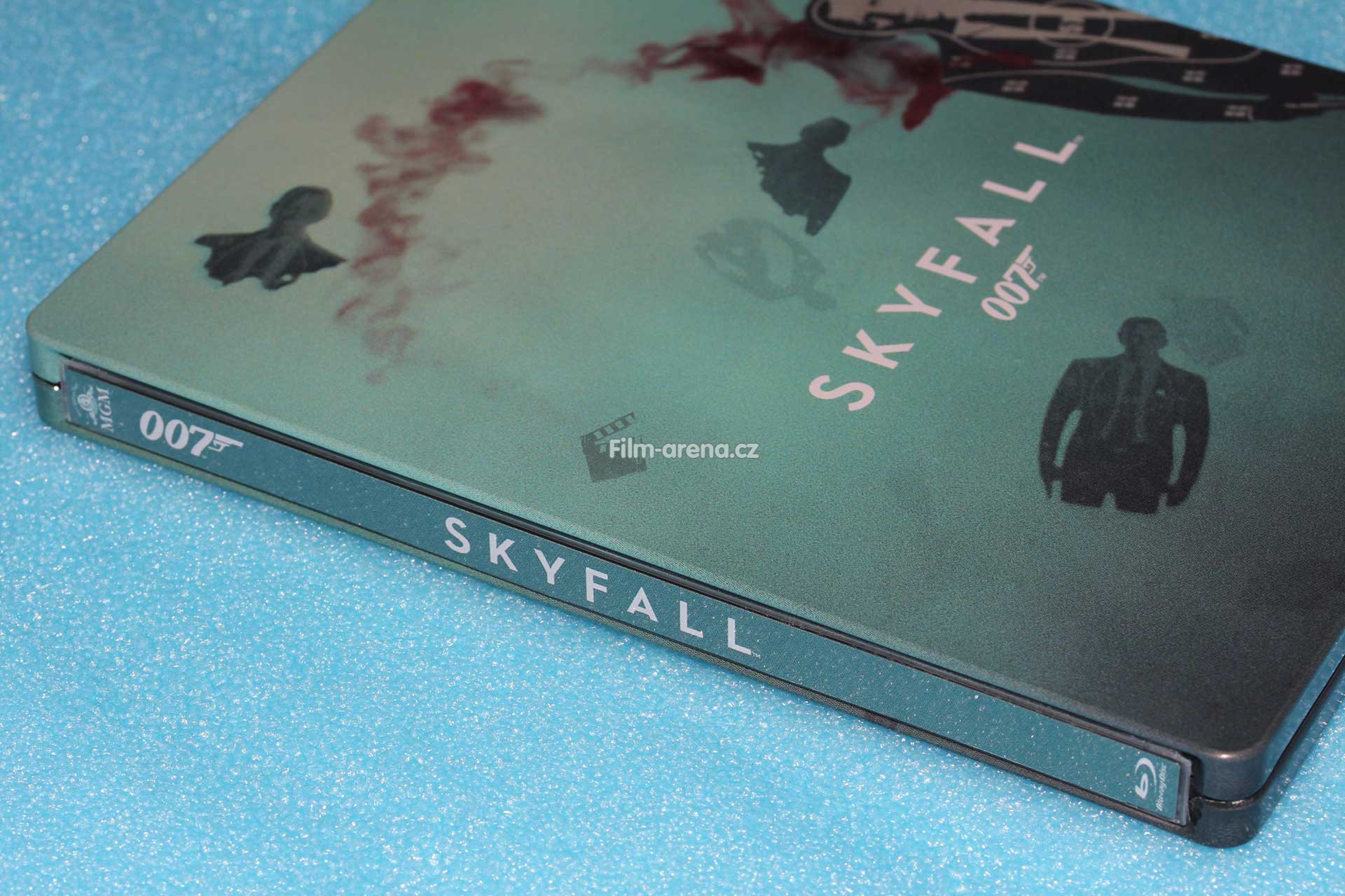 2012_skyfall_10.jpg