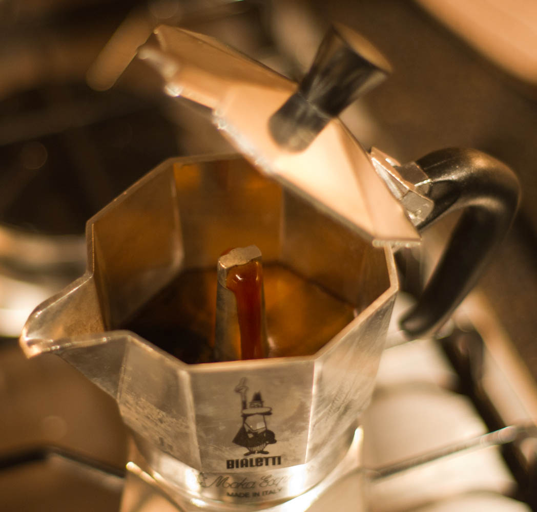 Moka_brewing.jpg