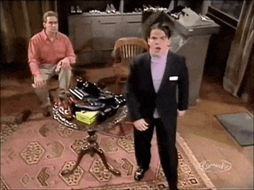 3o72F3WwSqD70TpwU8.gif