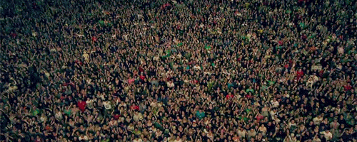 crowd.gif
