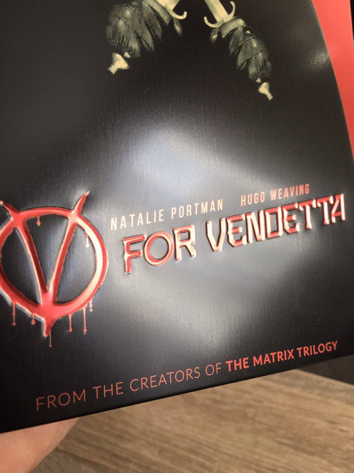 V-for-Vendetta-steelbook-fr-2.jpg