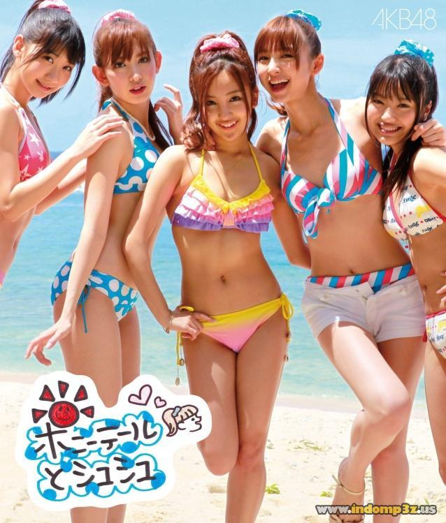 AKB48_Bikini2.jpg
