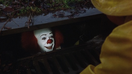 Pennywise-the-Dancing-Sewer-Clown-Tim-Curry.jpg